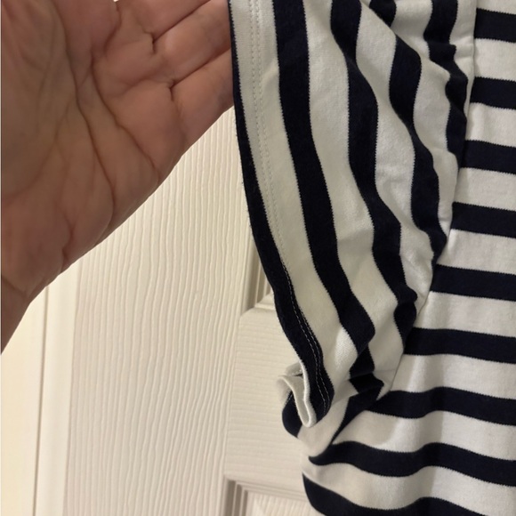 Goodthreads Women’s Navy and White Striped Tee Large - Picture 3 of 6